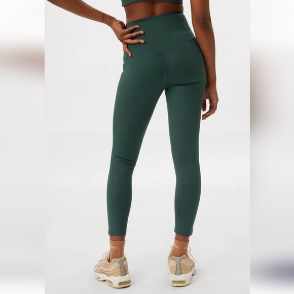 NWOT Girlfriend Collective Most Compressive High-Rise Legging, S, Moss - Picture 3 of 10